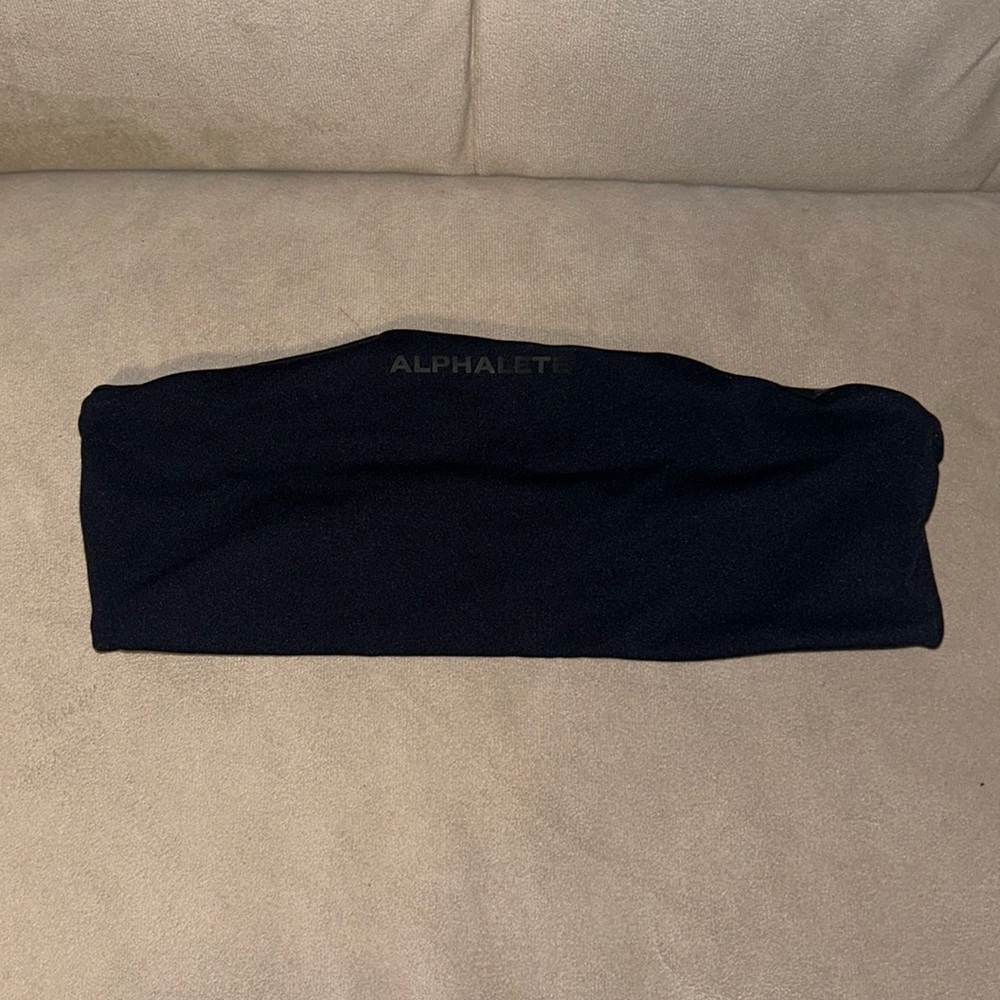 alphalete bandeau sports bra